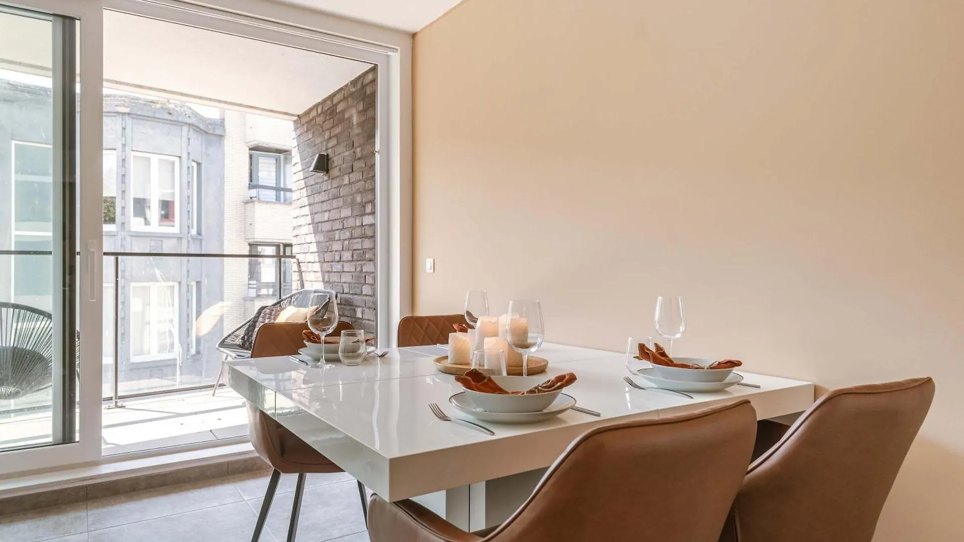 Huswell - Modern Apartment With Sunny Terrace In Oostende