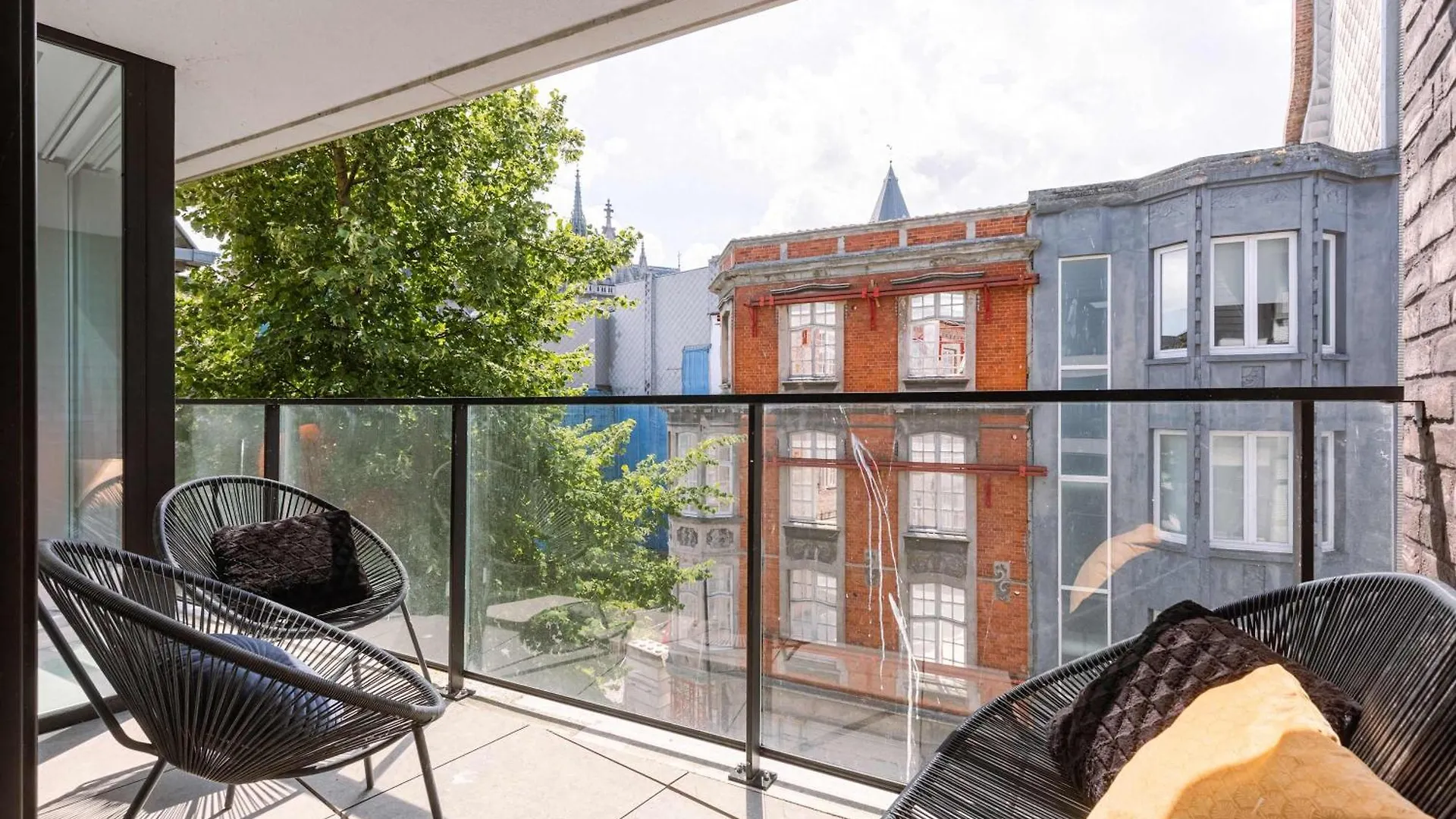 Huswell - Modern Apartment With Sunny Terrace In Oostende Belgien